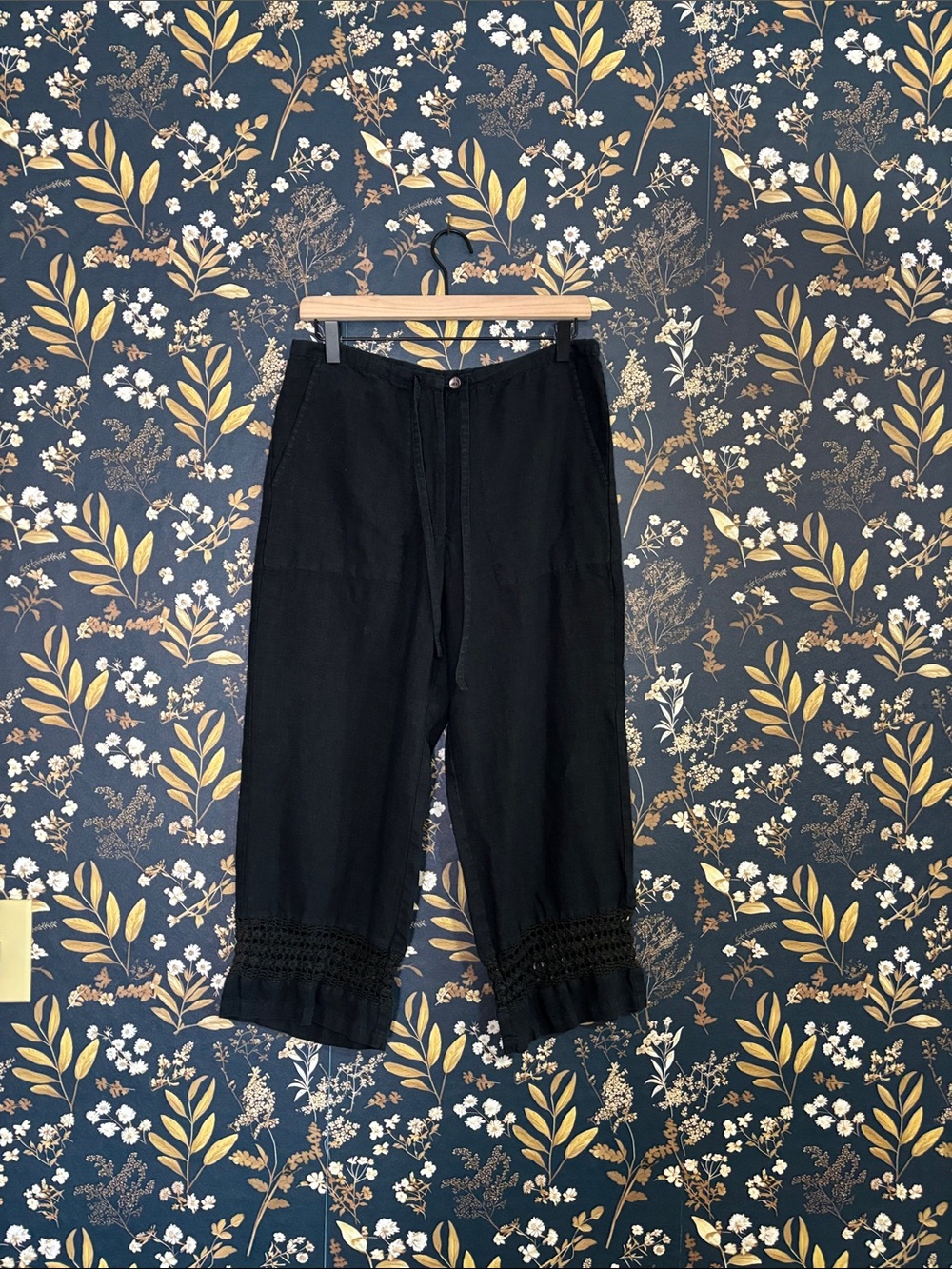 Karavan Black Crop Pants With Eyelet  Hem Size S